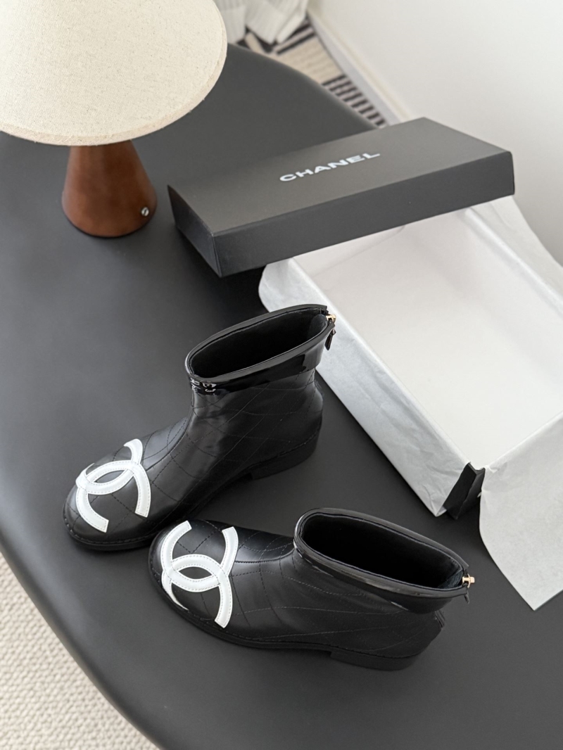 Ch**el boots